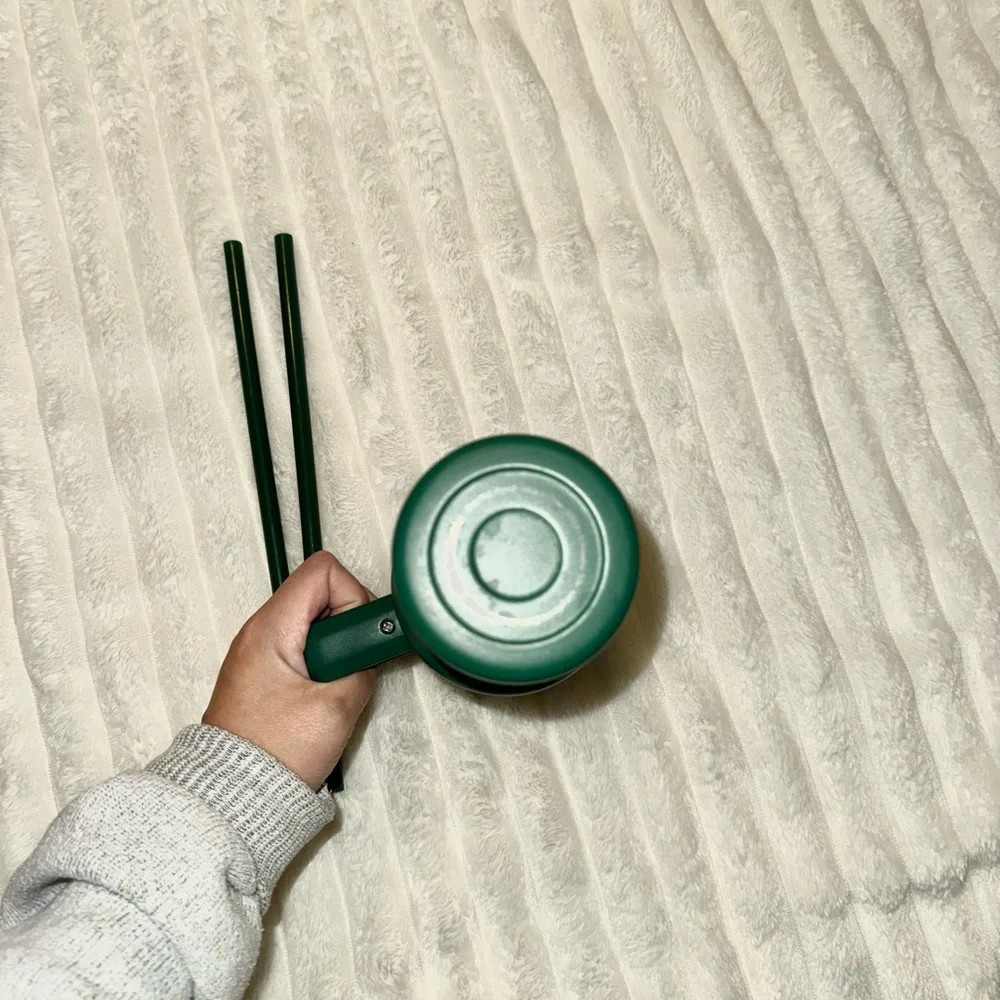 SIMPLY MODERN 40oz Green Tumbler with Lid and Straws - Picture 4 of 5